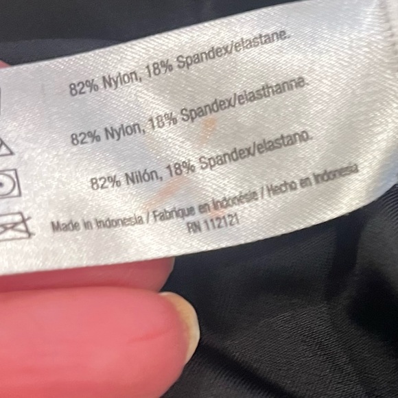 Assets By Spanx Tank Top Size XL - Picture 14 of 16